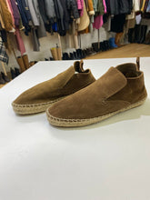 Load image into Gallery viewer, Vince suede espadrille shoes 7
