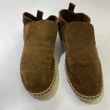 Load image into Gallery viewer, Vince suede espadrille shoes 7
