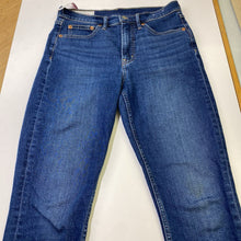 Load image into Gallery viewer, Levis Vintage Slim High Rise jeans 4
