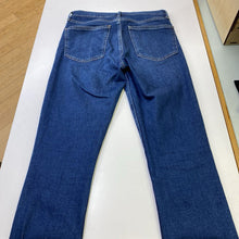 Load image into Gallery viewer, Levis Vintage Slim High Rise jeans 4

