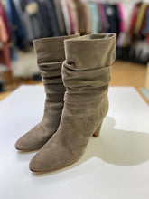 Load image into Gallery viewer, Vince leather boots 6.5
