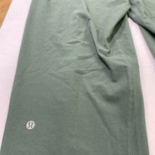 Load image into Gallery viewer, Lululemon jogger style light pants 8
