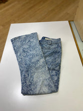 Load image into Gallery viewer, Pilcro paisley print jeans26
