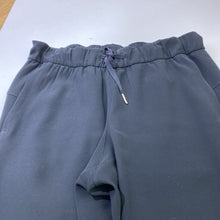 Load image into Gallery viewer, Lululemon pull on pants 8
