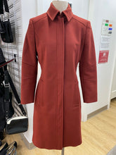 Load image into Gallery viewer, Hugo Boss lined wool/cashmere coat 6
