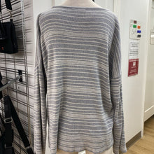 Load image into Gallery viewer, Eileen Fisher knit top L
