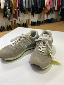 New Balance suede sneakers 7.5