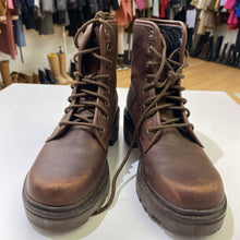 Load image into Gallery viewer, Roots lace up boots 6
