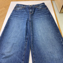 Load image into Gallery viewer, Madewell Super-Wide Leg jeans 29
