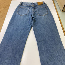 Load image into Gallery viewer, Denim Forum the Joni high Rise Loose 30L Size 25
