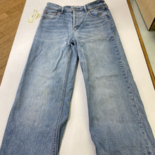 Load image into Gallery viewer, Denim Forum the Arlo Curve-Fit Hi Straight 26
