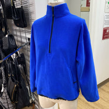 Load image into Gallery viewer, TNAction fleece pullover XS
