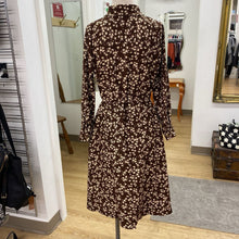 Load image into Gallery viewer, Brown Cream dress
