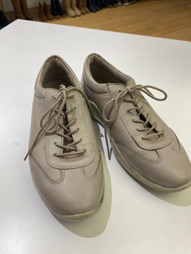 Ecco leather sneakers 37