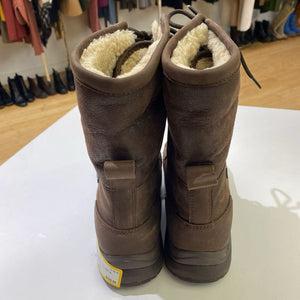 UGG Adirondack lll boots NWOT11