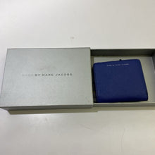 Load image into Gallery viewer, Marc By Marc Jacobs small wallet NWT
