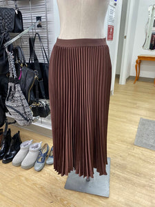 H&M pleated skirt S
