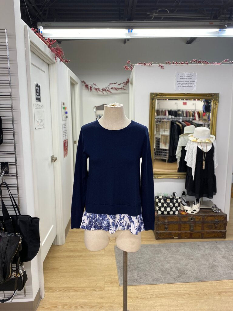 Club Monaco layered top M