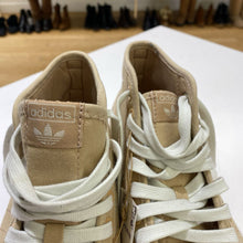 Load image into Gallery viewer, Adidas Nizza Platform sneakers NWT 6.5

