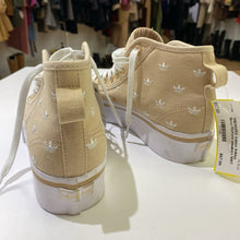 Load image into Gallery viewer, Adidas Nizza Platform sneakers NWT 6.5
