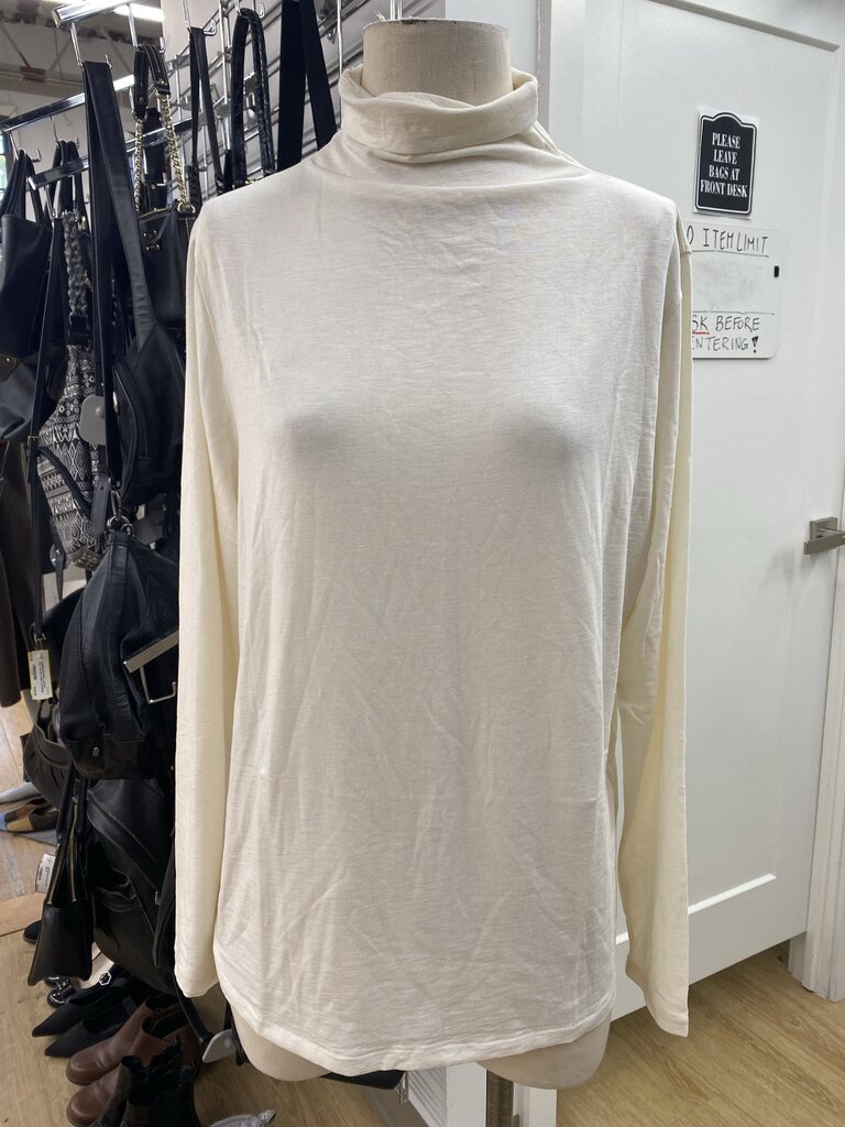 Banana Republic turtleneck NWT XL