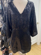 Load image into Gallery viewer, H&amp;M sequin dress 4
