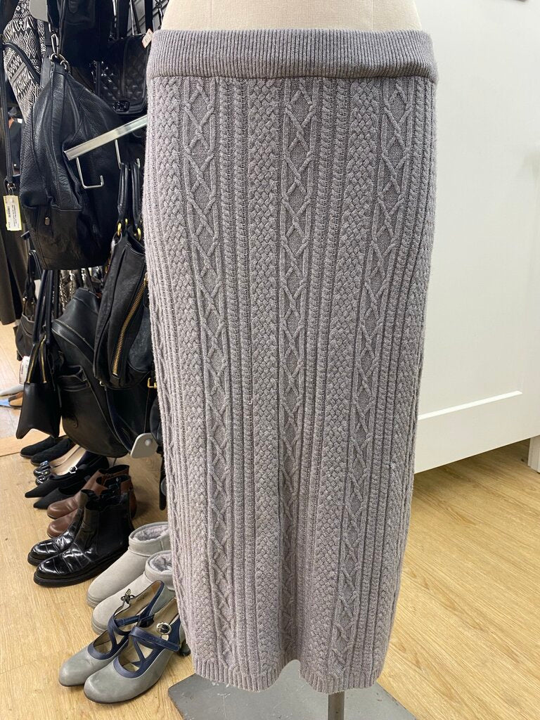 Cyrus knit skirt M