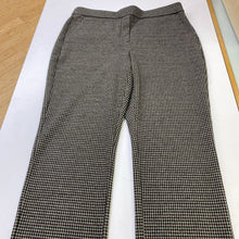 Load image into Gallery viewer, RW&amp;CO plaid pants M
