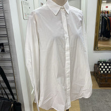 Load image into Gallery viewer, Cest Moi long shirt S/M
