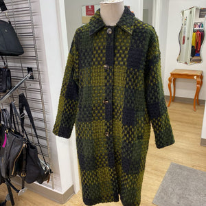 Donna White tweed coat M
