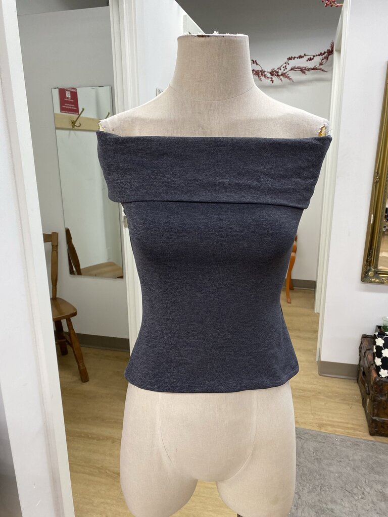 Aritzia contour top S