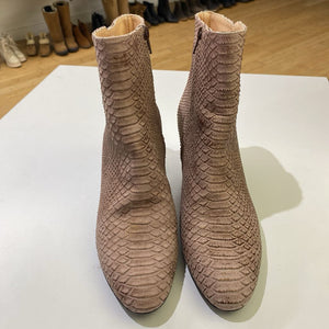 AGL snake print boots NWOT 41