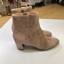 Load image into Gallery viewer, AGL snake print boots NWOT 41
