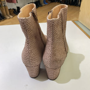 AGL snake print boots NWOT 41