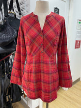 Load image into Gallery viewer, Royal Robbins plaid tunic M
