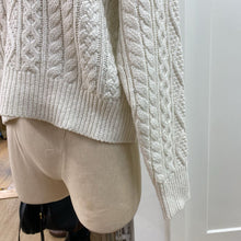 Load image into Gallery viewer, Banana Republic cotton/wool/blend sweater L
