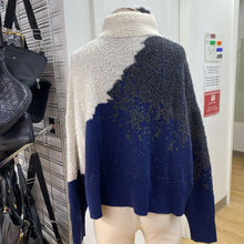 Load image into Gallery viewer, Lululemon merino wool/cotton/blend sweater 6
