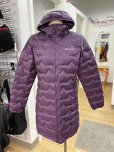 Load image into Gallery viewer, Columbia down coat M
