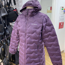 Load image into Gallery viewer, Columbia down coat M
