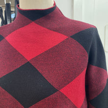 Load image into Gallery viewer, Tahari plaid sweater M
