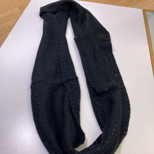 Load image into Gallery viewer, Calvin Klein knit/sequins infinity scarf
