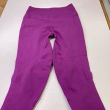 Load image into Gallery viewer, Lululemon compression leggings 6
