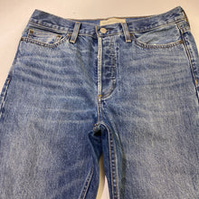 Load image into Gallery viewer, Denim Forum The Ex Boyfriend jeans 28

