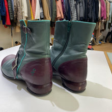 Load image into Gallery viewer, John Fluevog vintage boots 9.5
