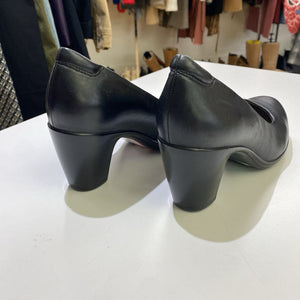 Naturalizer rubber heel shoes NWOT 8