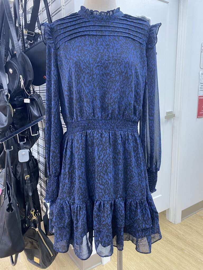 Dynamite Devyn dress NWT L