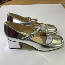 Load image into Gallery viewer, Marc Fisher square toe Mary Janes NWT 9
