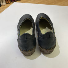 Load image into Gallery viewer, EL Natura Lista slip on shoes 36
