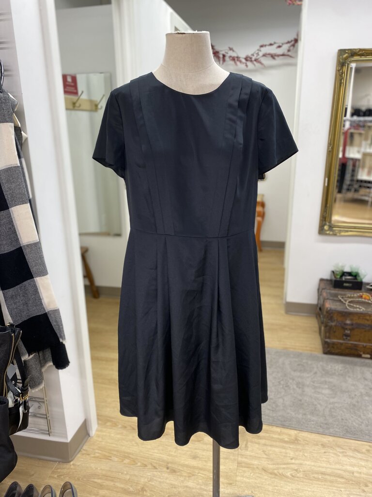 Brooks Brothers pleated flowy dress 12