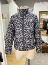 Load image into Gallery viewer, The North Face quilted jacket XS
